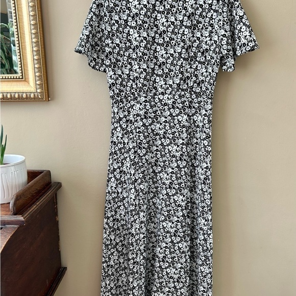 Levi's Brooks Caviar 90s Midi Dress Black White Daisy Floral Button Front V-Neck - Picture 6 of 12